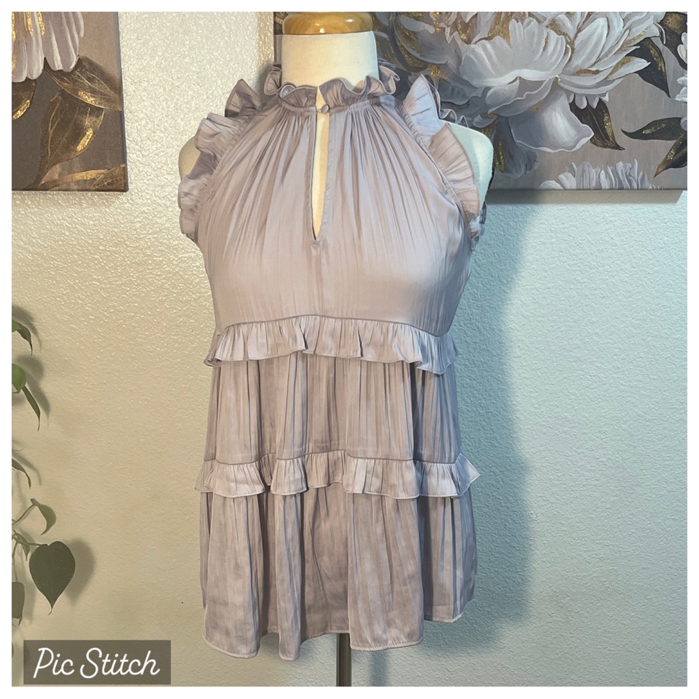 💐HP💐 Anthropologie Lavender Tiered Ruffle Sleeveless Blouse Top Size -XS - Picture 2 of 8